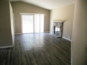 6330 Enchanted Valley Dr in Reno, NV - Building Photo - Building Photo