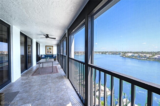 property at 2400 Gulf Shore Blvd N