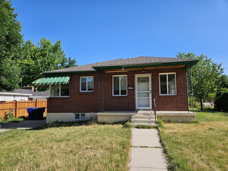 195 400 S in Bountiful, UT - Building Photo