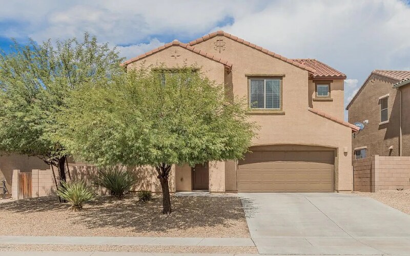 10353 S High Bluff Dr in Vail, AZ - Building Photo
