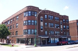 5235 W Lake St in Chicago, IL - Building Photo - Building Photo