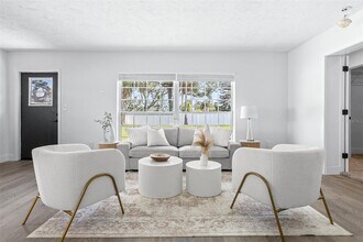 8335 42nd Ave N in St. Petersburg, FL - Building Photo - Building Photo