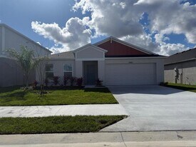 5465 SAN PIETRO Dr in Cypress Gardens, FL - Building Photo