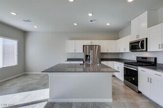7839 Morganite Ave in Las Vegas, NV - Building Photo - Building Photo