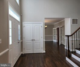 610 Meadow Ln SW in Vienna, VA - Building Photo - Building Photo