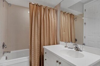3510 54th Dr W in Bradenton, FL - Building Photo - Building Photo