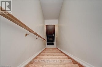 350 Fisher Mills Rd in Cambridge, ON - Building Photo - Building Photo