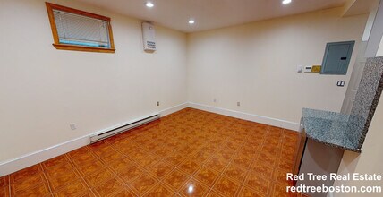 69 Babcock St in Brookline, MA - Building Photo - Building Photo