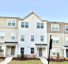 470 Carolina Spgs Blvd in Apex, NC - Building Photo