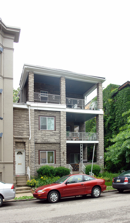 710-712 Summerlea St in Pittsburgh, PA - Building Photo