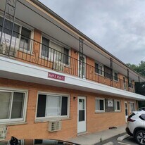 8649 S 85th Ct in Hickory Hills, IL - Building Photo