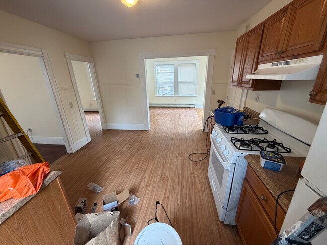 569 Main St, Unit B1