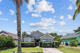 182 Cabrillo Ln in Ponte Vedra Beach, FL - Building Photo