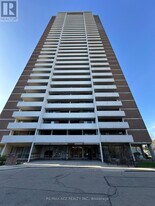 10 Tangreen Ct in Toronto, ON - Building Photo
