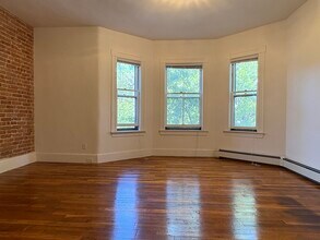 248 Brookline St, Unit 3 in Cambridge, MA - Building Photo - Building Photo