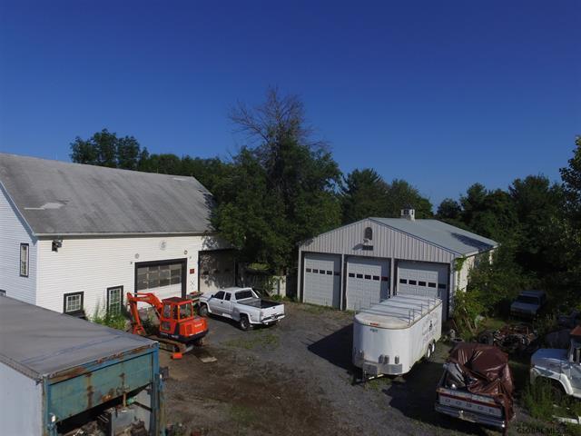 92 Martin Rd in Voorheesville, NY - Building Photo - Building Photo