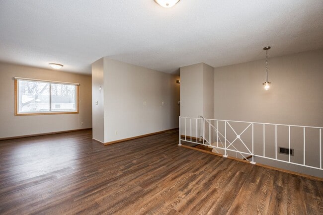 6507 Laurel Ln NE in Cedar Rapids, IA - Building Photo - Building Photo