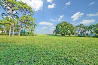 2600 Fiore Way in Delray Beach, FL - Building Photo - Building Photo