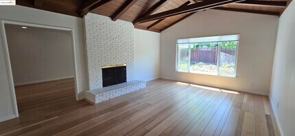 2 Rae Ct in Orinda, CA - Building Photo - Building Photo