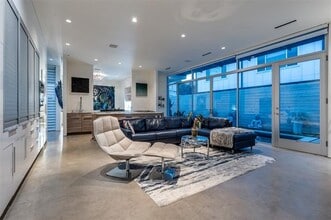 2300 N Carroll Ave in Dallas, TX - Building Photo - Building Photo