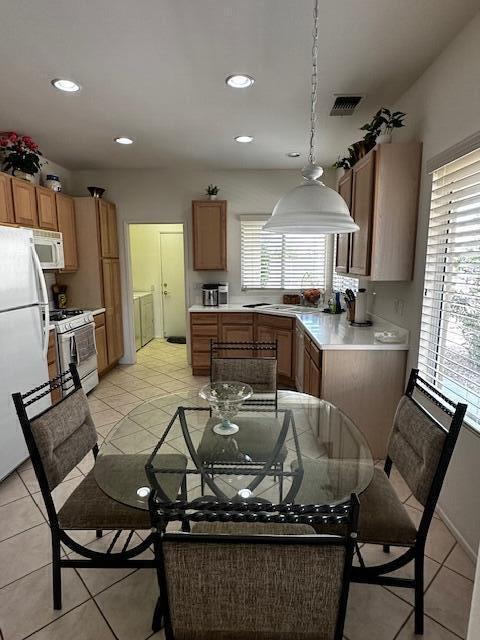 39830 Somerset Ave in Palm Desert, CA - Foto de edificio - Building Photo