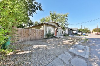 710 Cuney Way in San Antonio, TX - Building Photo - Building Photo