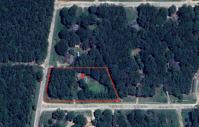1700 Trails End Dr in Cleveland, TX - Foto de edificio - Building Photo