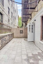 East 25th Street in New York, NY - Building Photo - Building Photo