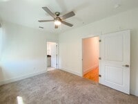 2401 Crawford St photo'