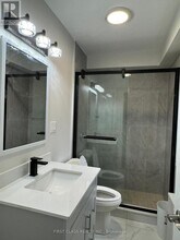 2910 Keele St in Toronto, ON - Building Photo - Building Photo