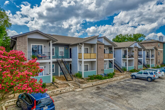 Edge Creek in Austin, TX - Foto de edificio - Building Photo