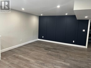 230 South Bend Rd E in Hamilton, ON - Building Photo - Building Photo