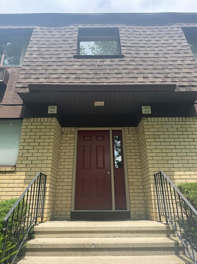 property at 1608 Cherry Hill Dr