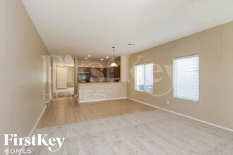 1206 E Daisy Way in Queen Creek, AZ - Foto de edificio - Building Photo