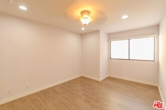 435 S Virgil Ave in Los Angeles, CA - Building Photo - Building Photo