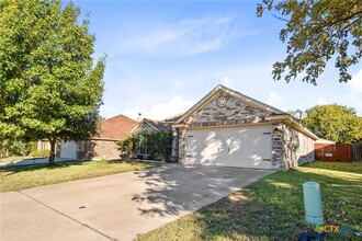 1204 Chaucer Ln in Harker Heights, TX - Building Photo - Building Photo