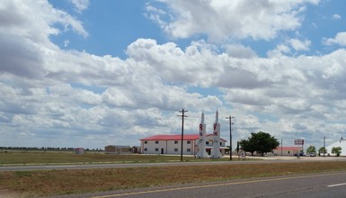 RV Park & Convenience Store - Restaurant in Seminole, TX - Building Photo - Building Photo