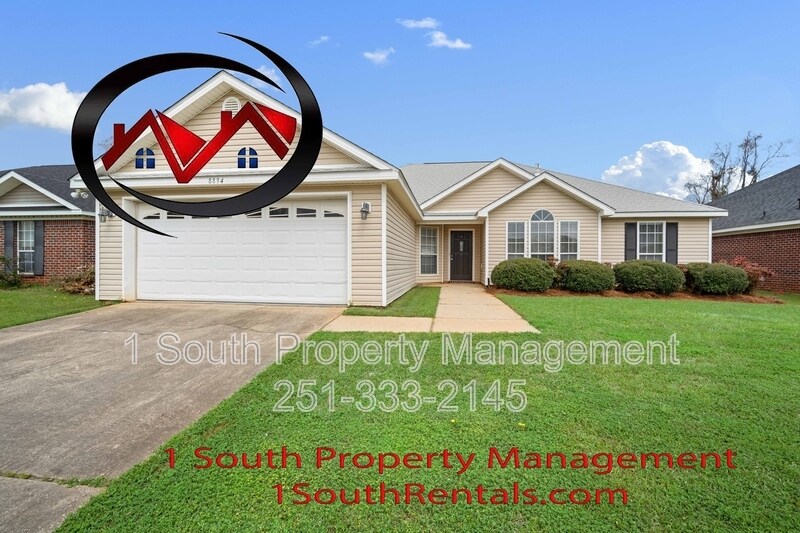 8894 Spring Grove S in Mobile, AL - Building Photo
