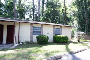 3721 Maria Cir in Tallahassee, FL - Building Photo