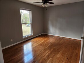 1230 Dunham Ln in Helena, AL - Foto de edificio - Building Photo