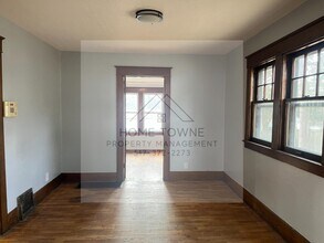 1117 Berten St in Lansing, MI - Building Photo - Building Photo