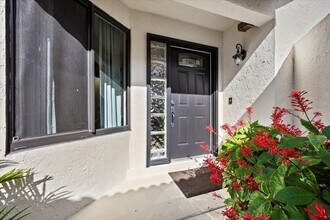 4 Ironwood Way N in Palm Beach Gardens, FL - Building Photo - Building Photo