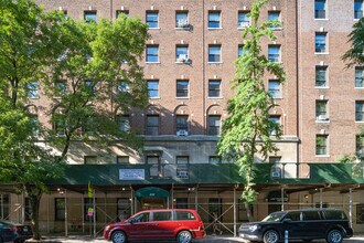232 E 12th St in New York, NY - Building Photo - Building Photo