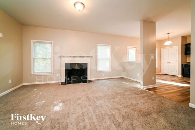 4297 Janice Dr in College Park, GA - Building Photo - Building Photo