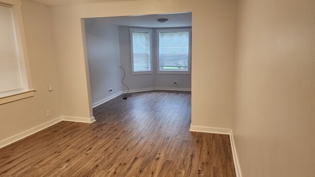 1211 Highland Ave, Unit B in Berwyn, IL - Building Photo - Building Photo