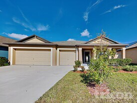 9701 Sage Creek Dr in Ruskin, FL - Building Photo