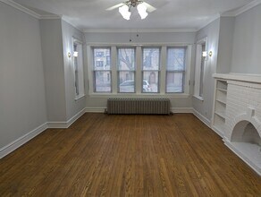 5650 N Spaulding Ave in Chicago, IL - Building Photo - Building Photo