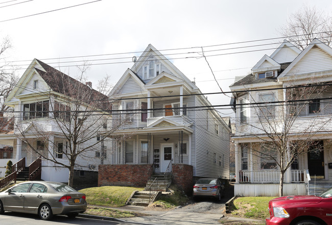 864 Union St in Schenectady, NY - Building Photo - Building Photo