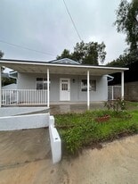 6015 Peppertree Ln in Simi Valley, CA - Building Photo