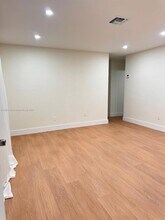 1150 SW 12th St in Miami, FL - Building Photo - Building Photo